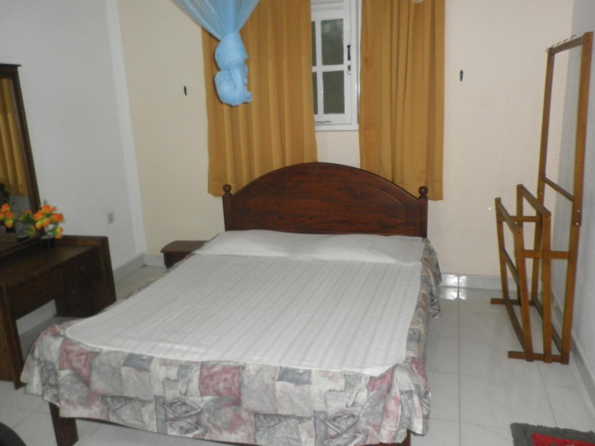 Mccarthy Guesthouse Kandy Ruang foto